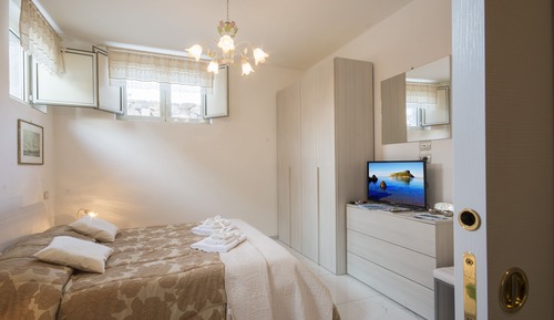 Double Room, 1 Double Bed