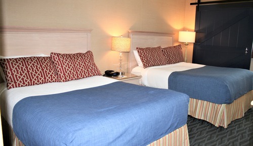 Coastal Choice Queen Suite