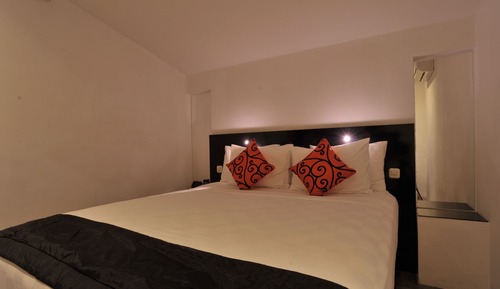 Hotel Room Style