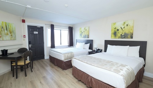 Standard Room, 2 Queen Beds, Ground Floor (Exterior Access Only)