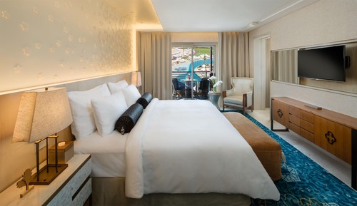 Executive Suite, 1 King Bed, Balcony, Resort View