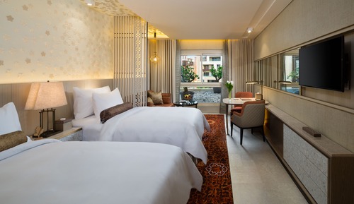 Deluxe Room, 1 King Bed, Resort View