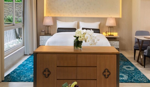 Junior Suite, 1 King Bed, Garden View