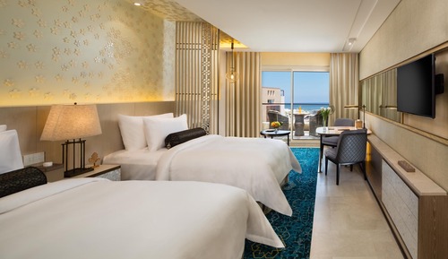 Deluxe Room, 1 King Bed, Sea View