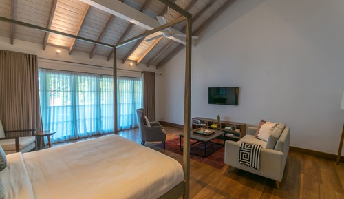 Suite, Bathtub