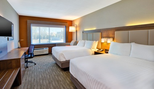 Suite, 2 Queen Beds, Accessible (Mobility, Accessible Tub)