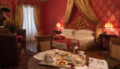 Deluxe Room (Castle)
