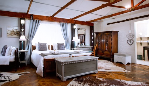 Greenhouse Garden Suite