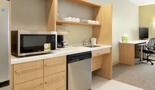 Suite, 1 King Bed, Accessible, Bathtub