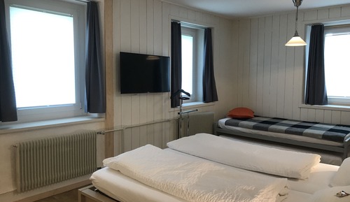 Family Room, 1 Bedroom