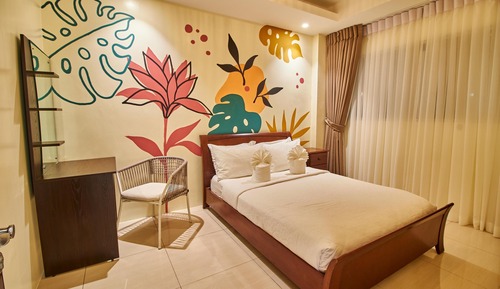 Deluxe Room, 1 Queen Bed