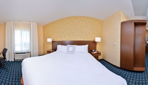 Room, 1 King Bed (Hearing Accessible)