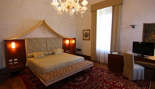 Junior Double Room