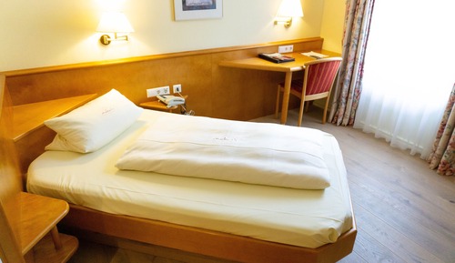 Single Room (Rossini)