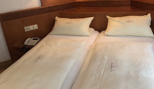 Double Room (Rossini)