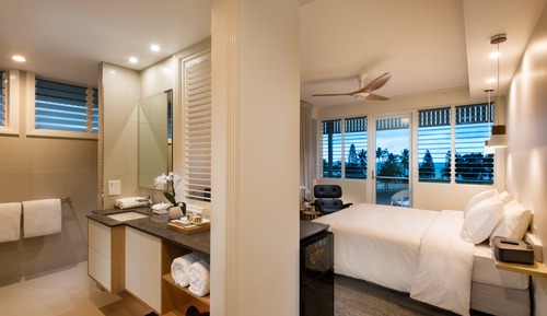 Designer King Spa Room - Water Aspect