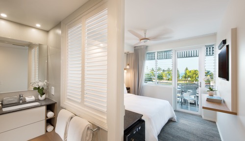 Designer Queen Room - Water Aspect