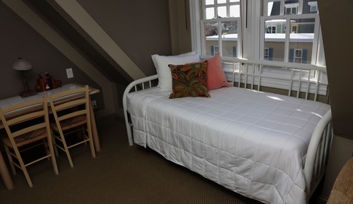 Premium Suite, Multiple Beds, Private Bathroom (Stokes Suite)