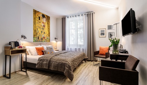 Classic Double Room