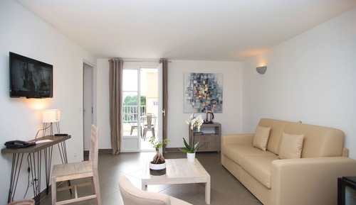 Superior Suite, Multiple Beds, Non Smoking (with Sofabed)