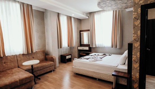 Deluxe Quadruple Room