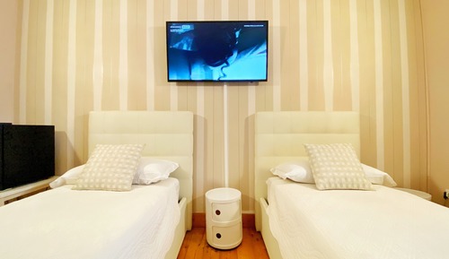 Deluxe Quadruple Room, 1 Bedroom, Private Bathroom