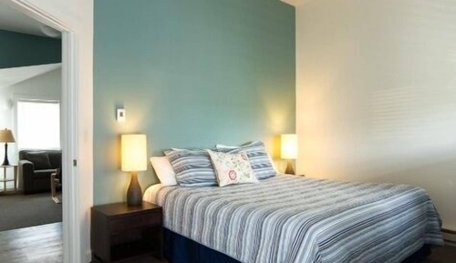 Suite, 1 King Bed with Sofa bed, Balcony, Partial Ocean View