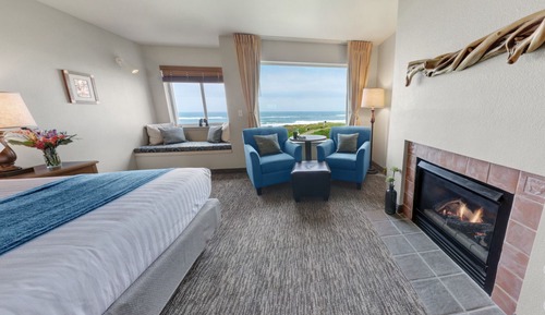 Room, 1 King Bed, Fireplace, Oceanfront