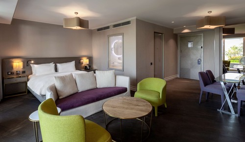 Suite, Balcony, Garden View
