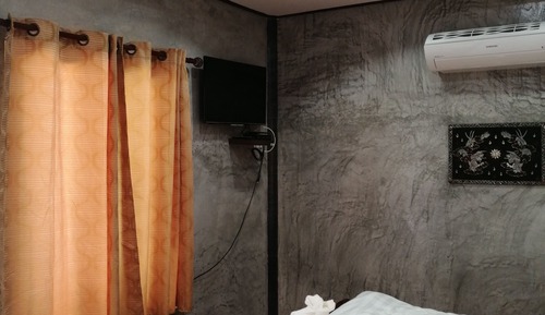 Double Room, 1 King Bed (Air conditioned)