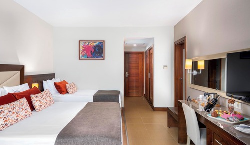 Family Room, 2 Bedrooms
