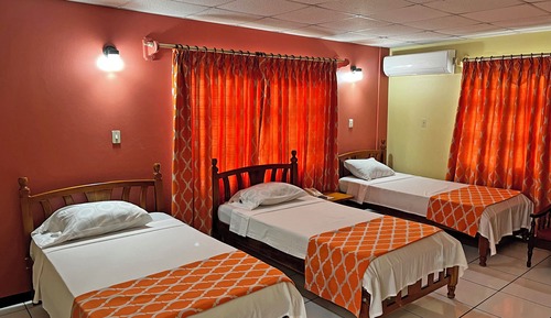 Economy Triple Room