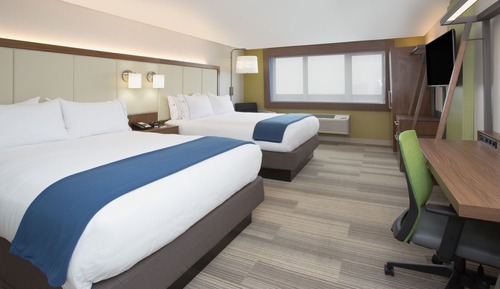 Standard Room, 2 Queen Beds, Accessible (Accessible Tub)