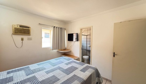APARTMENT 290