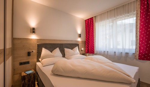 Apartment (Alptirol, plus cleaning fee 136,-€)