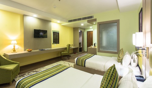 Deluxe Double or Twin Room, 1 Bedroom, Pool View