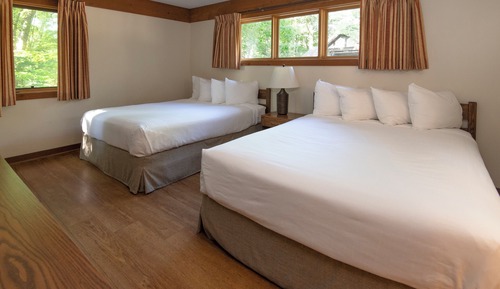 Deluxe Cabin, 2 Bedrooms (4 Queen Beds)