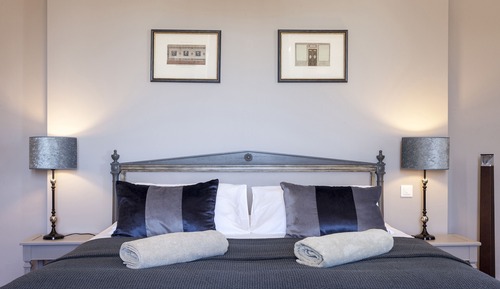 Luxe Room