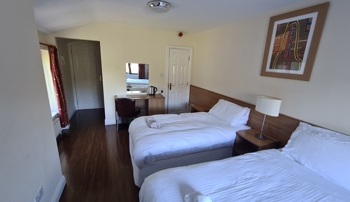 Superior Quadruple Room, Ensuite (River View)