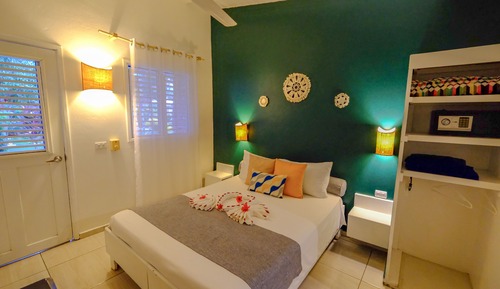 Standard Double Room, Refrigerator, Pool View