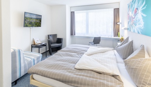 Classic Triple Room, 1 Bedroom, Private Bathroom, Garden View