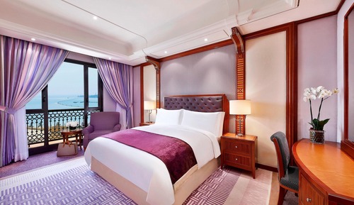 Deluxe Room, 1 King Bed, Non Smoking, Sea View