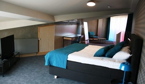 Luxury Suite