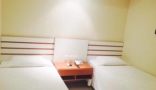 Twin Room (Suite)