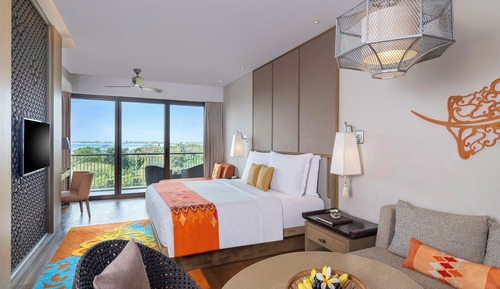 Junior Suite, 1 King Bed