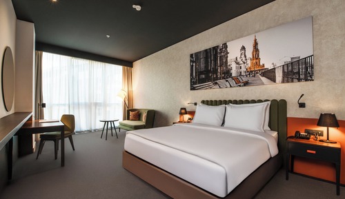 Premium Room, 1 King Bed