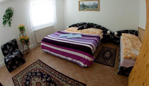 Apartment (4 Adults)