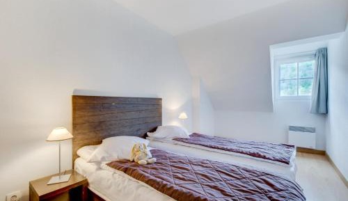 Three-Bedroom Alcove (10 Adults)