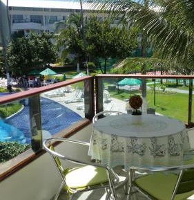 Apartment with Pool View 