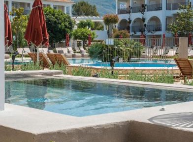 Suite with Private Pool